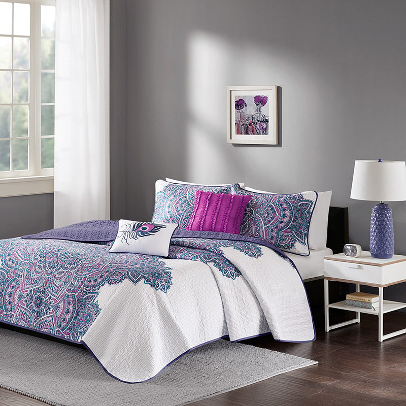 Mila Coverlet Set